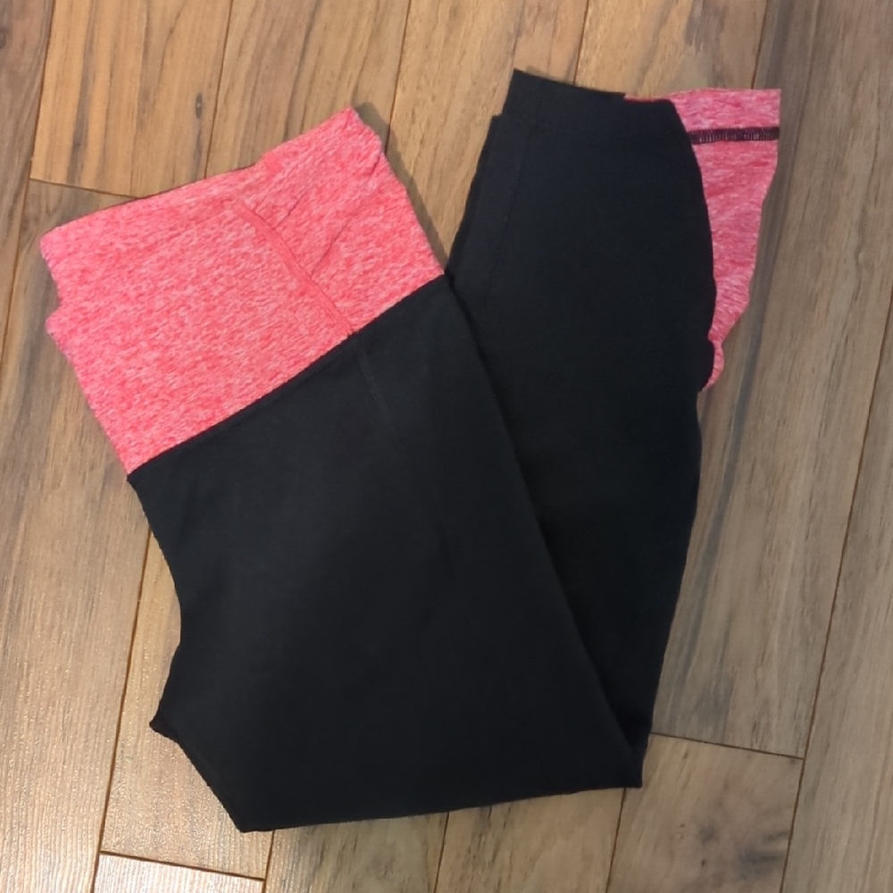 Black and Pink UnderArmour Leggings